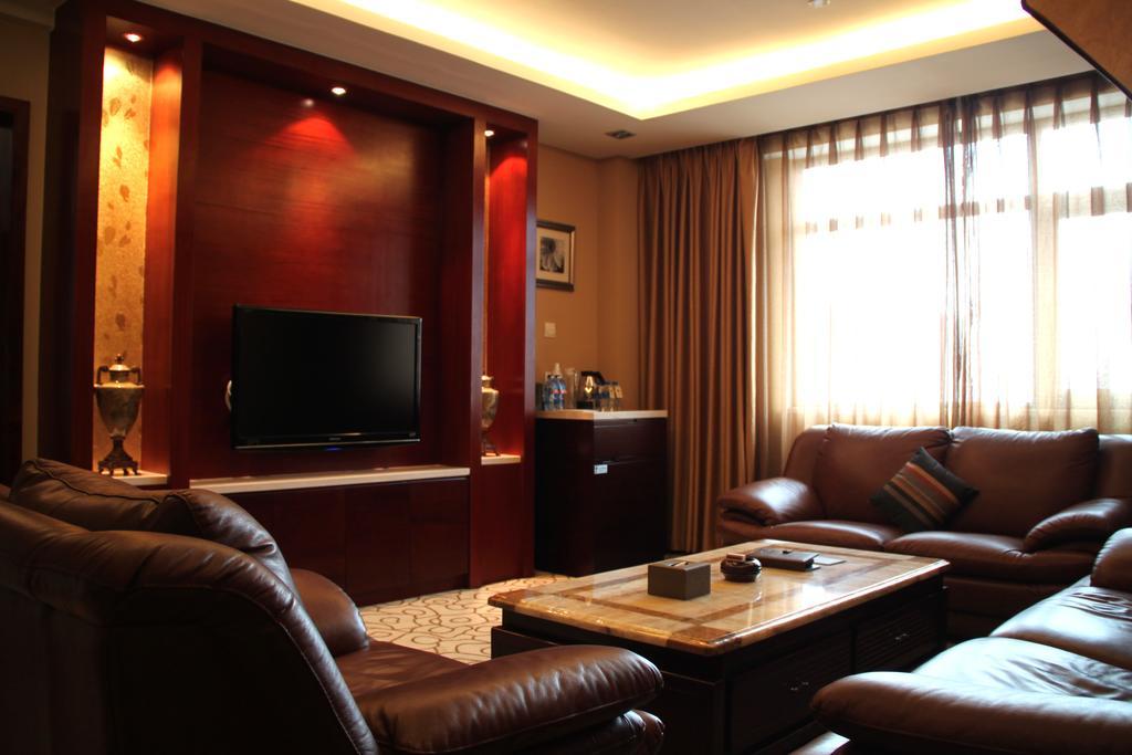 Dynasty International Hotel Kunming Oda fotoğraf