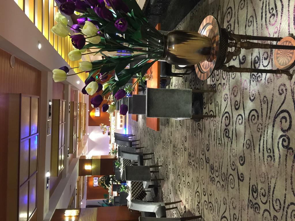 Dynasty International Hotel Kunming Dış mekan fotoğraf