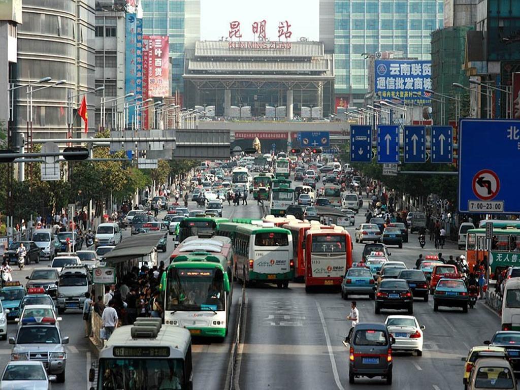 Dynasty International Hotel Kunming Oda fotoğraf