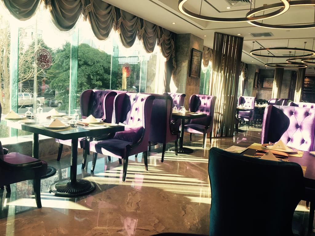 Dynasty International Hotel Kunming Dış mekan fotoğraf
