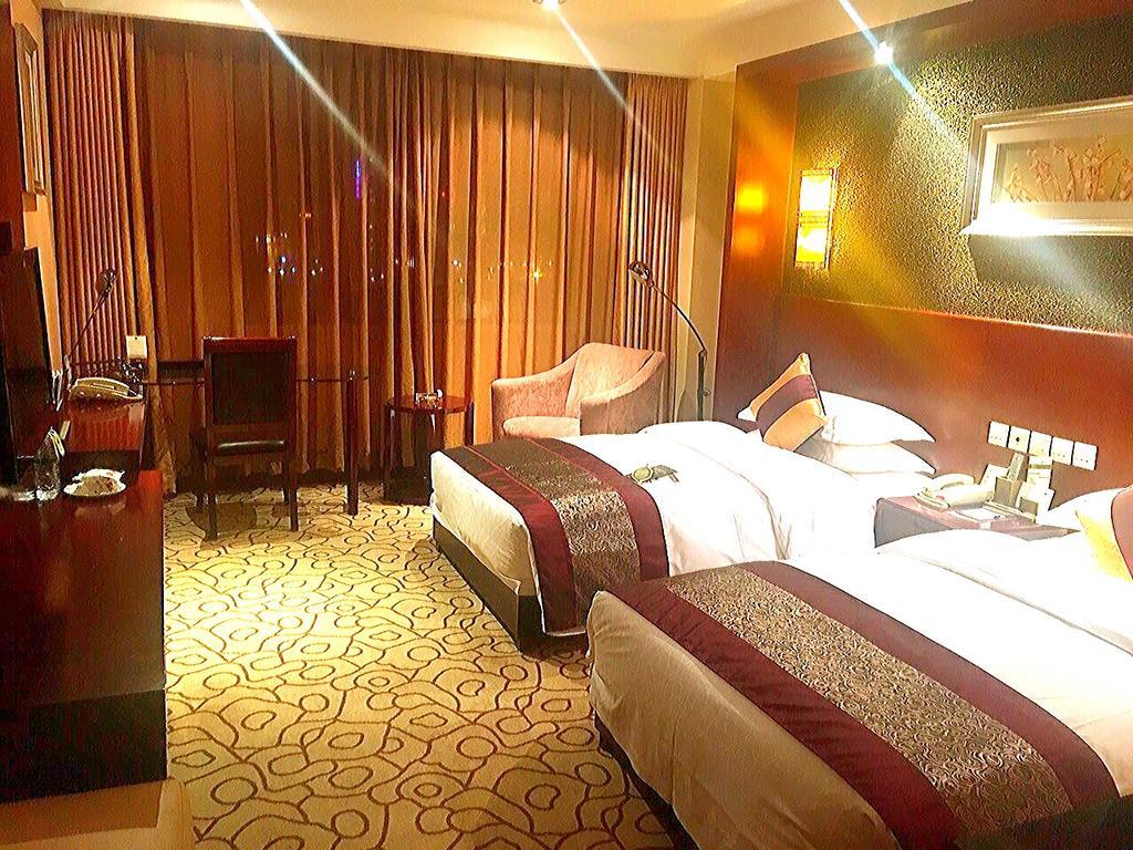 Dynasty International Hotel Kunming Dış mekan fotoğraf